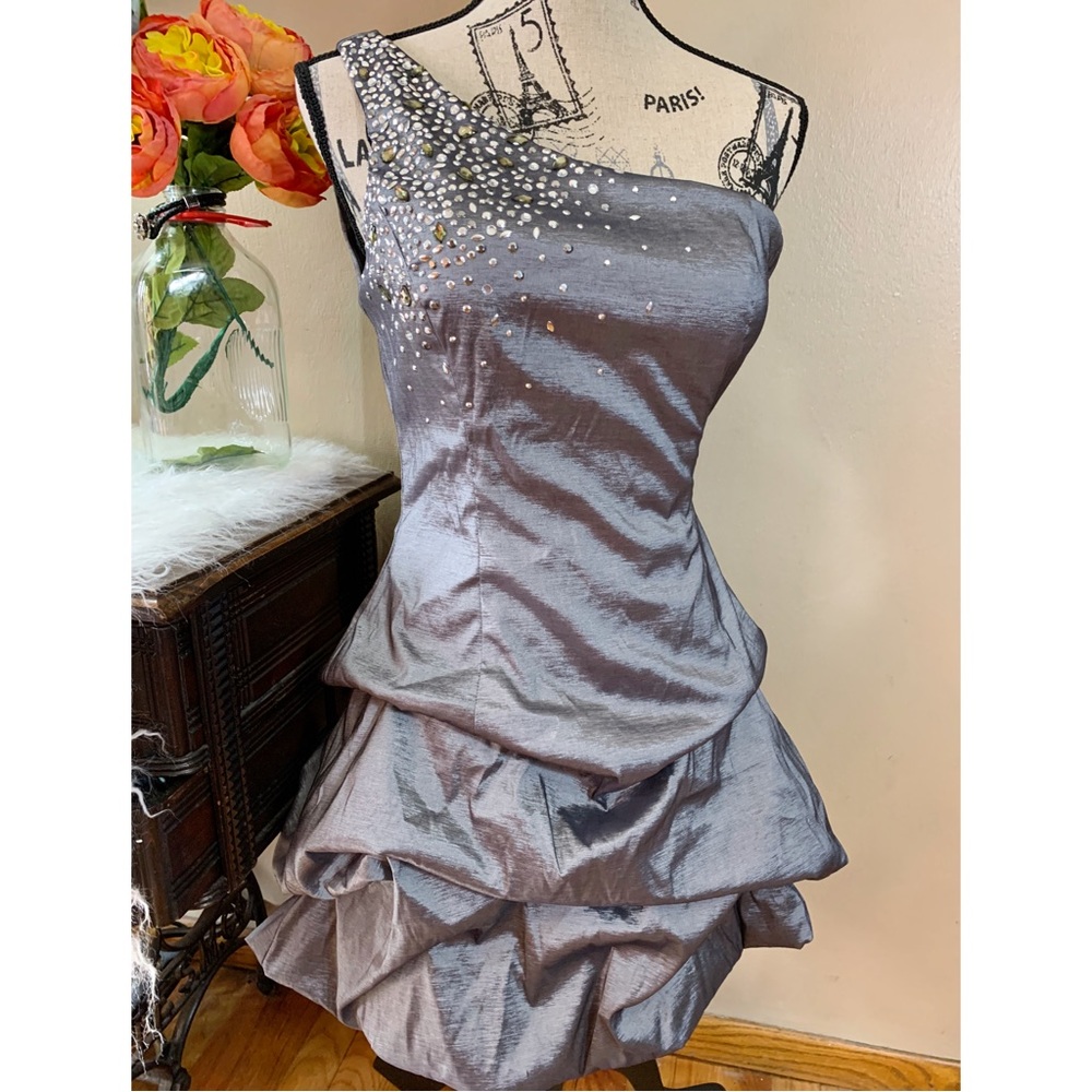 Betsy & Adam vintage metallic stretch beaded gray prom formal dress Xs